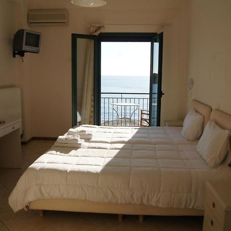 Gorgones, Sea-Front, Great View Aparthotel Kardamýli Eksteriør bilde